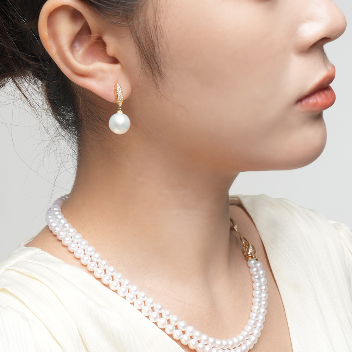 赛澳白-11-12mm白色淡水珍珠耳坠 淡水爱迪生 Pearl Earrings detail view