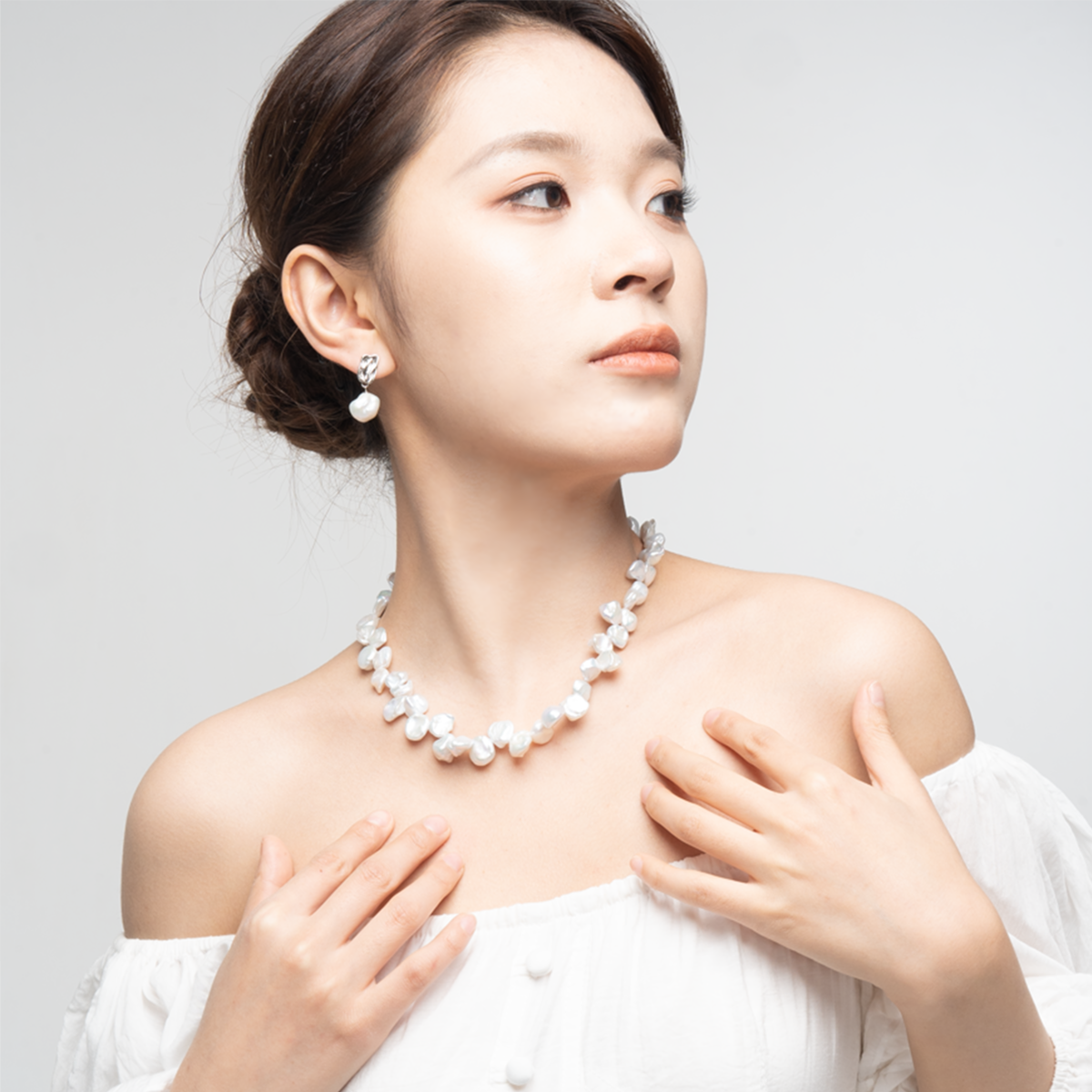 落英 （不带吊坠）-9-12mm白色淡水无核keshi珍珠项链 淡水keshi Pearl Necklace product display