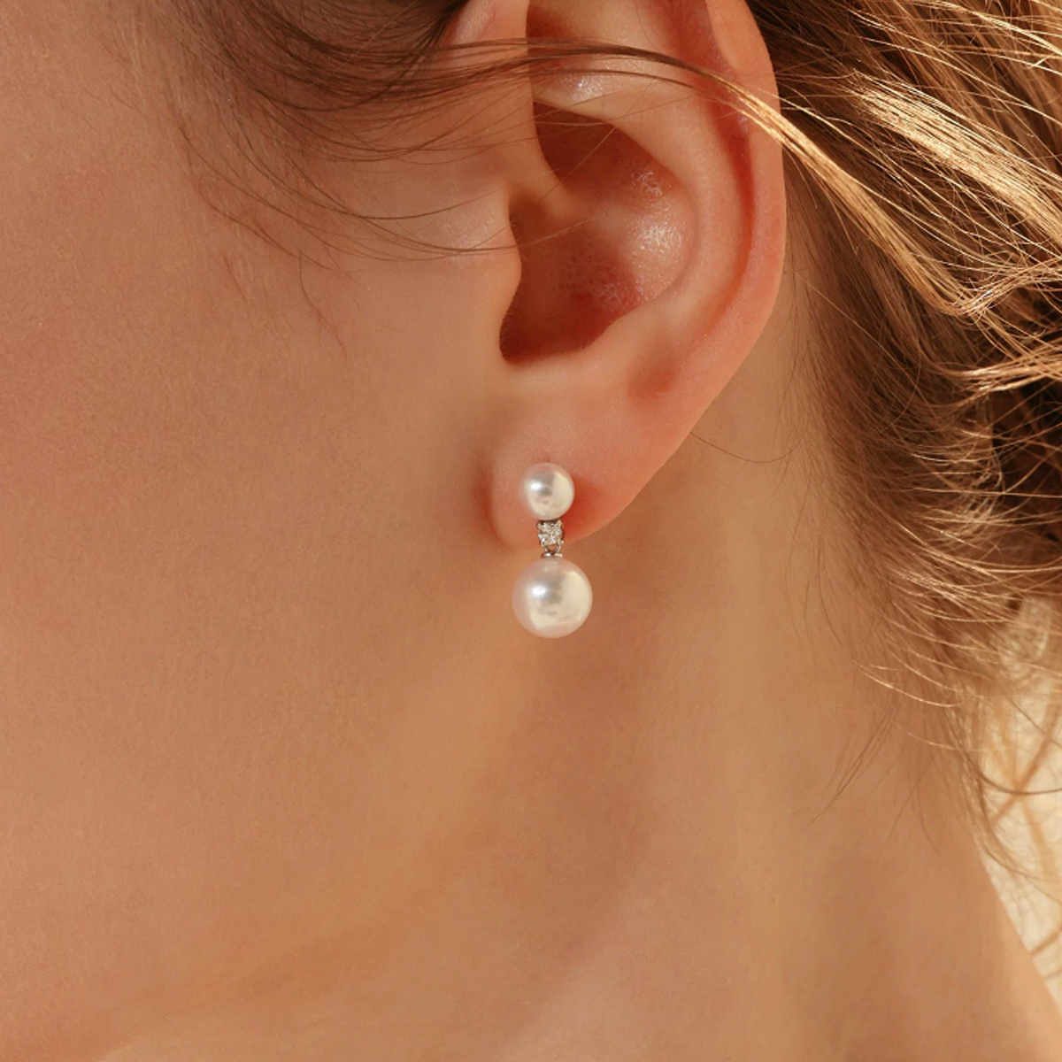 双珠Akoya海水珍珠耳钉 Freshwater Pearl Earrings detail view